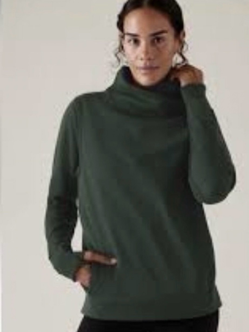 Athleta Cozy Karma Twist Neck Sweatshirt Seaweed Snack XS Pockets S26